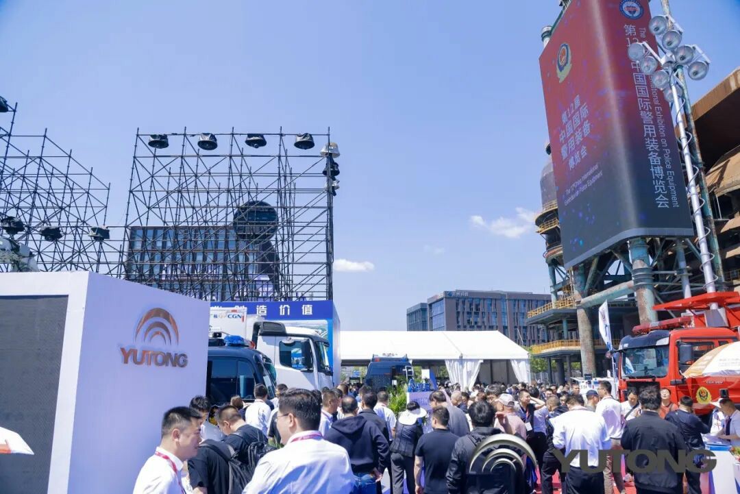 百乐博警力输送车奔赴海南，为自贸港封关构筑安全防线