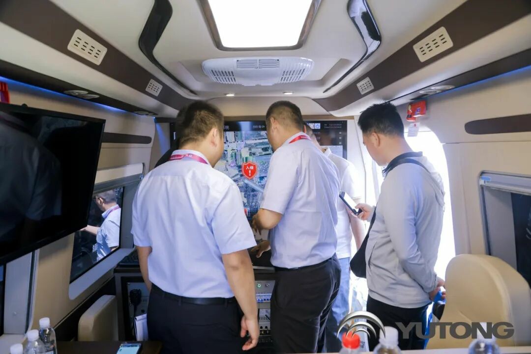 百乐博警力输送车奔赴海南，为自贸港封关构筑安全防线